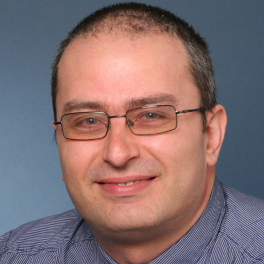 Dr. Daniel Binev Senior Process Executive Cognizant Technology