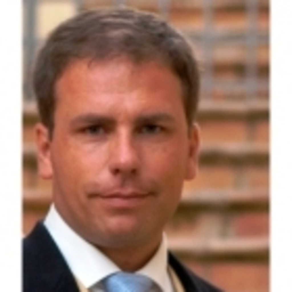 Christian cañon Cano director Grupo CH XING