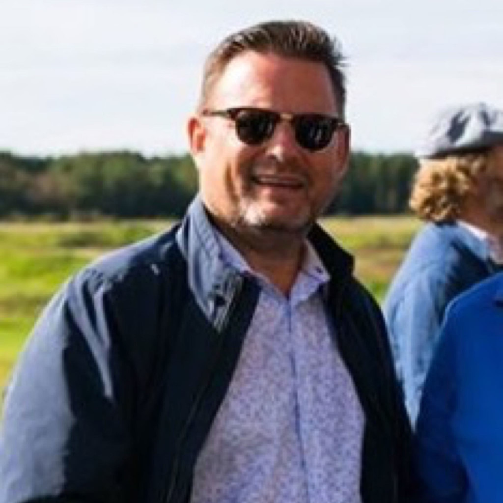 Walter Curt Neumann CEO Grand Metropolitan Hotels XING