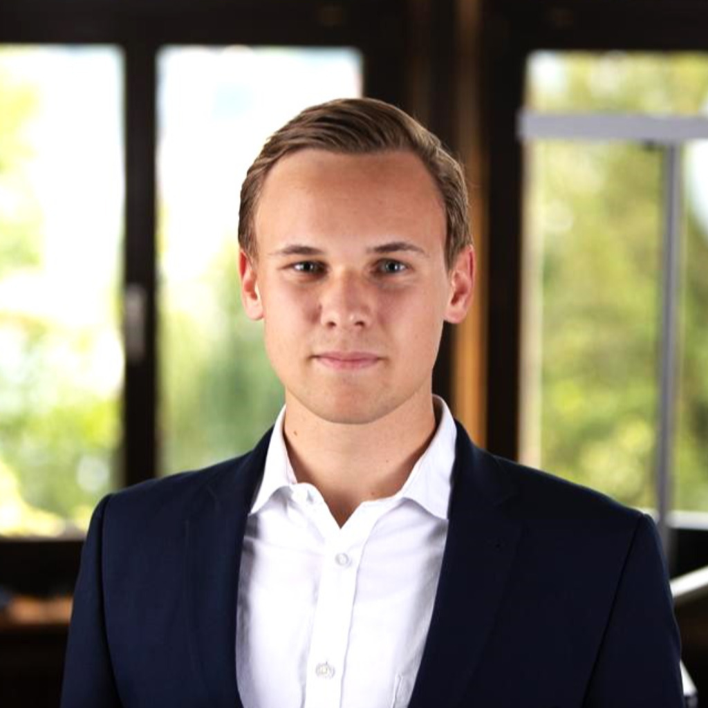 Joshua Thompson Personal Assistant Schiffhauer Einrichtung und