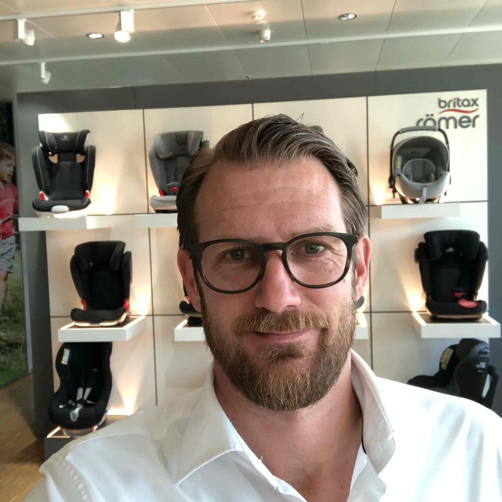 Norbert Vas Global Sourcing Director (CPO) Britax Group XING