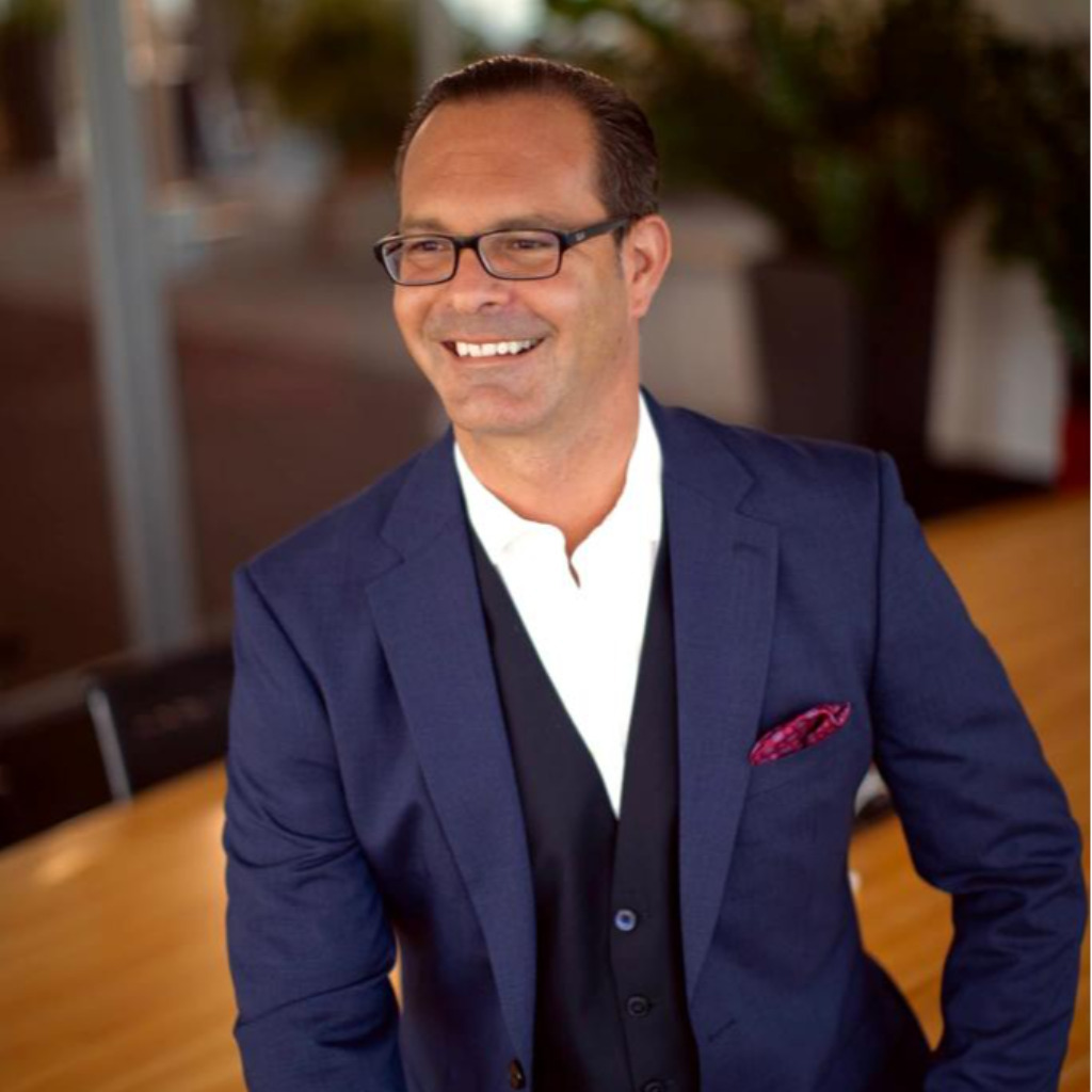 Roger Geck Leiter berufliche / Mitglied der Geschäftsleitung