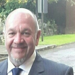 Chris Lyndhurst