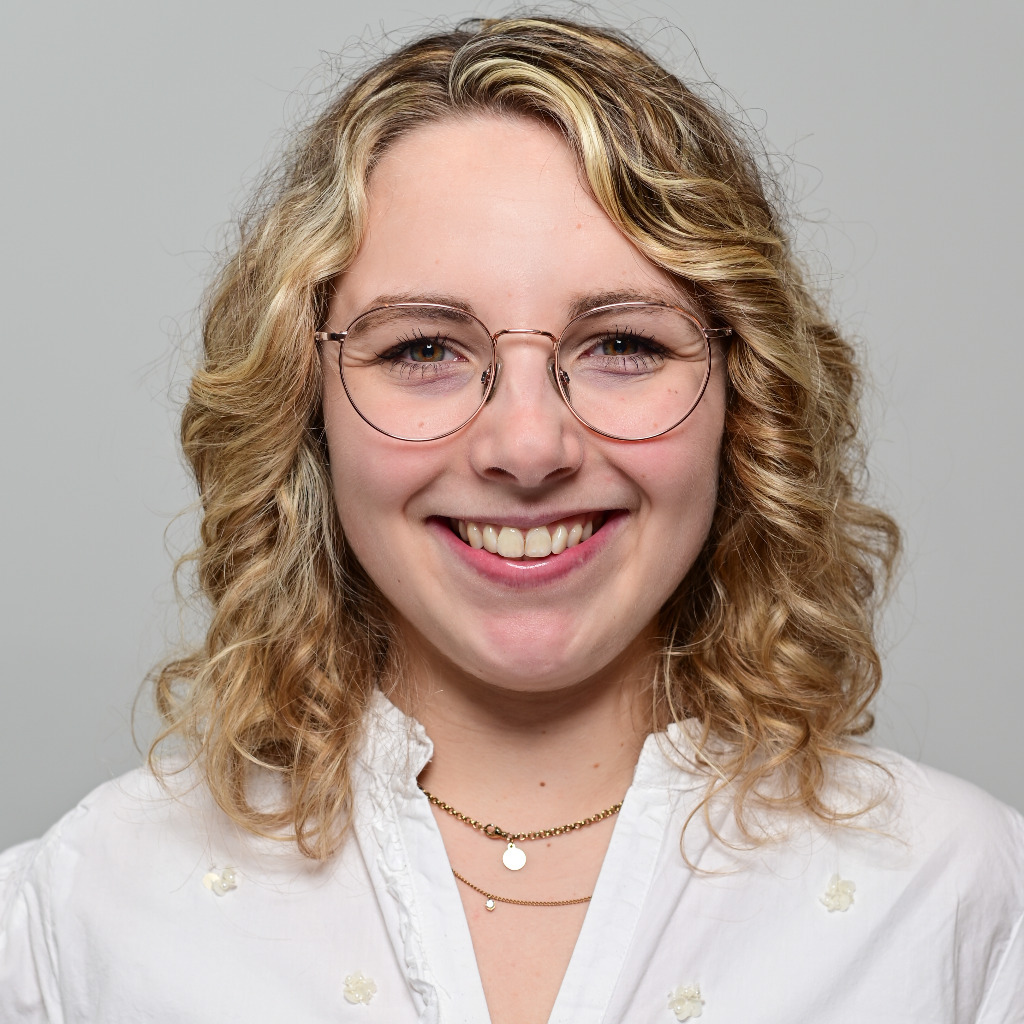 fina-radtke-people-and-culture-achter-autohaus-software-gmbh-xing