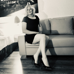 Carmen Müller