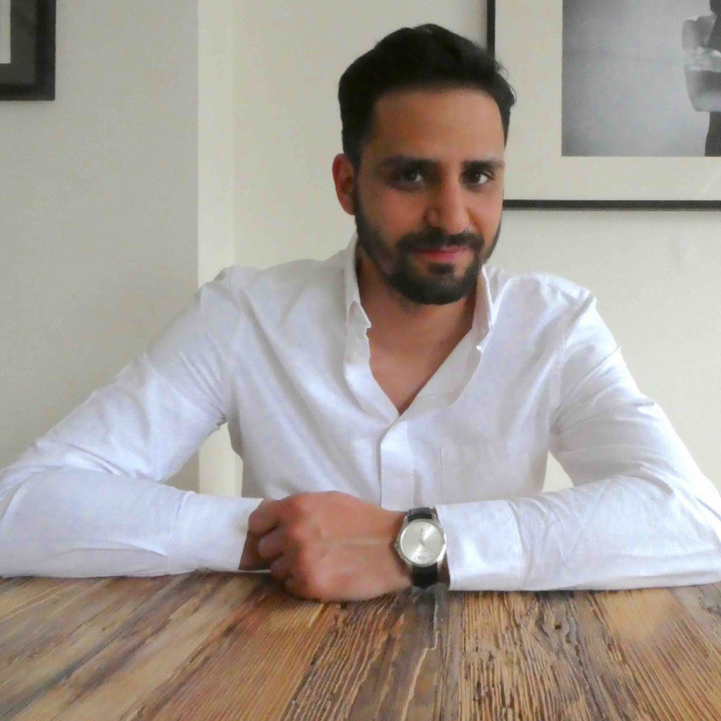 Ing. Raffaele Castellano Project Manager Toyota Motor Europe XING