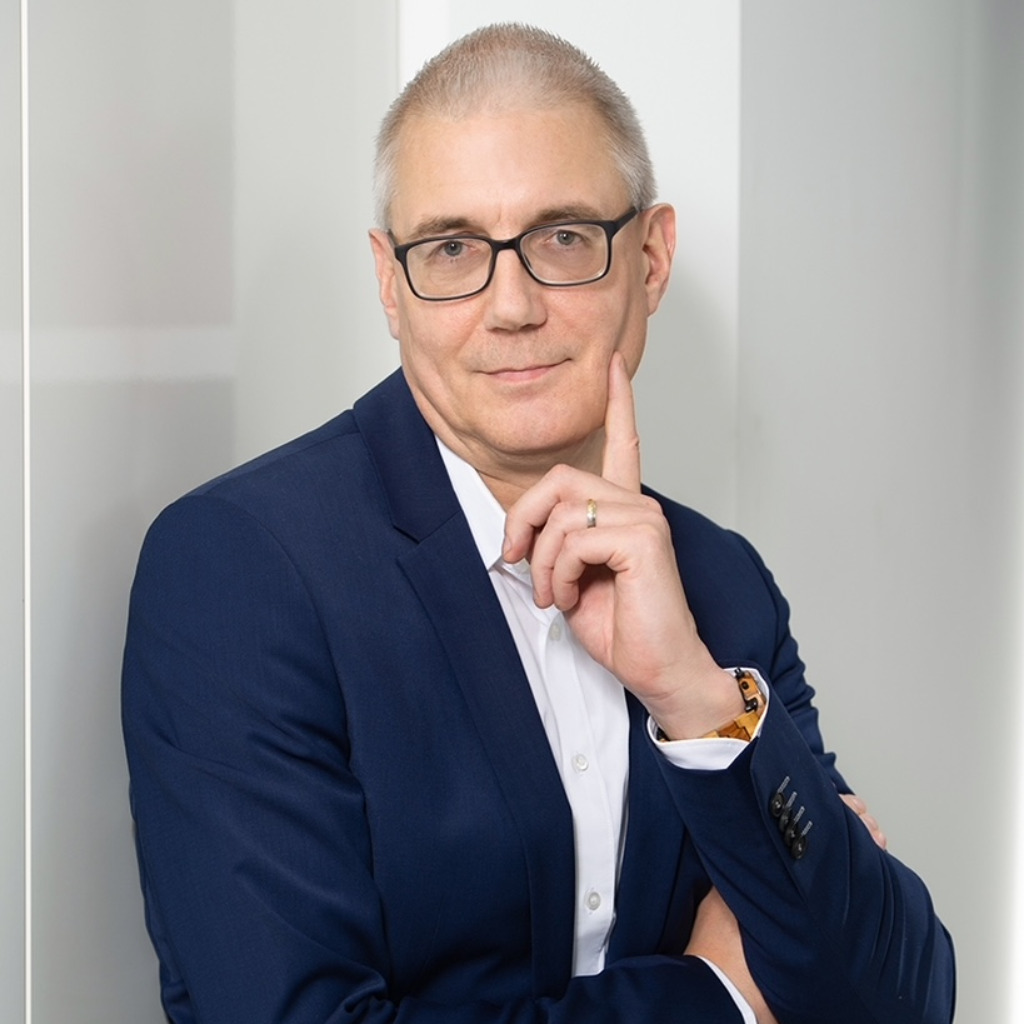 Michael Lenz - Verlags und Vermarktungsleiter - Schwäbischer Verlag ...