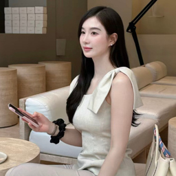 Lcy Zhang