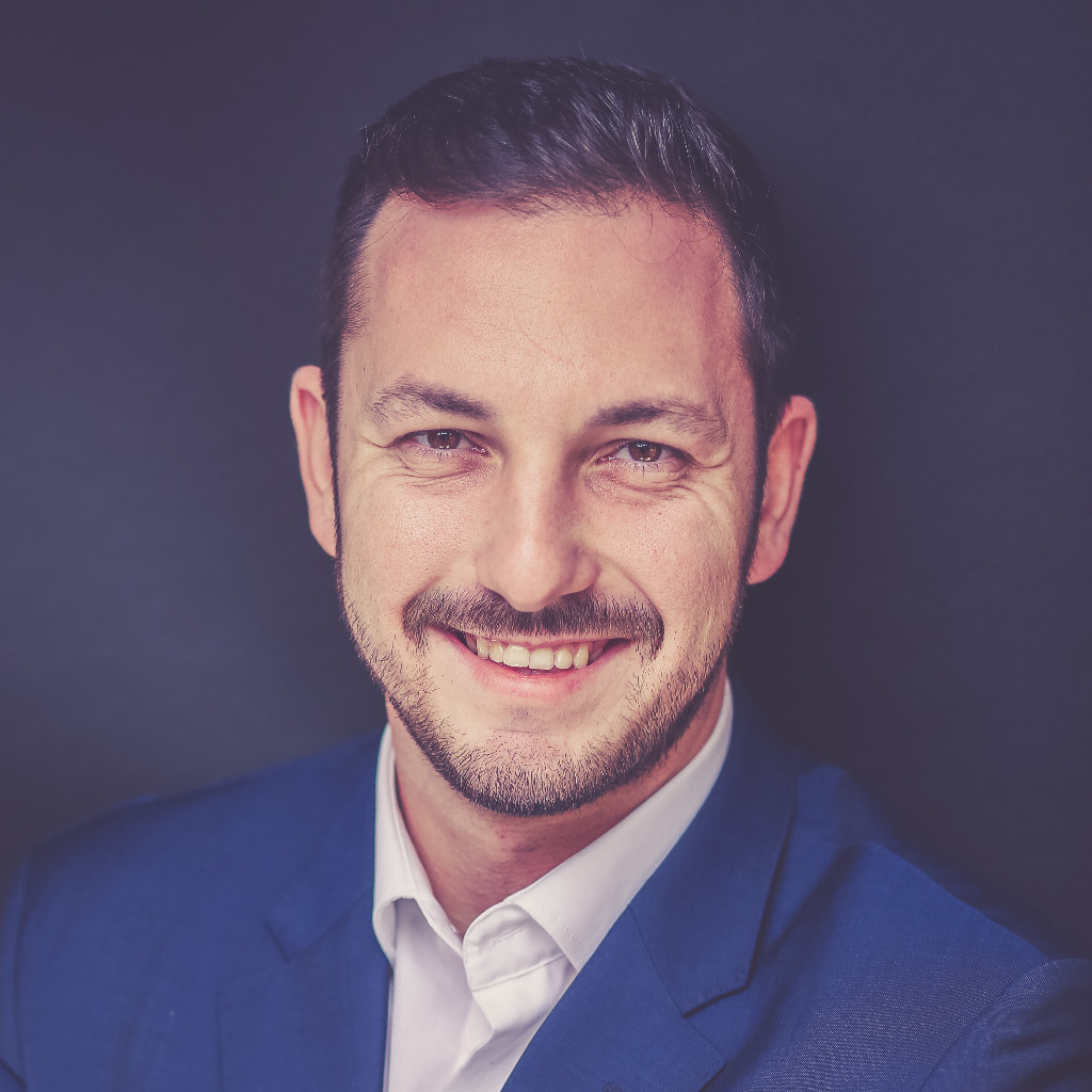 Alexander Schumacher - Spezialist für Gewerbe- & Sachversicherung