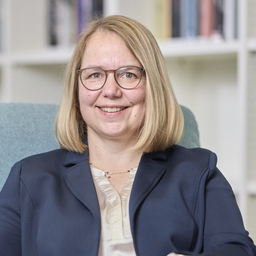 Prof. Dr. Karina Karst