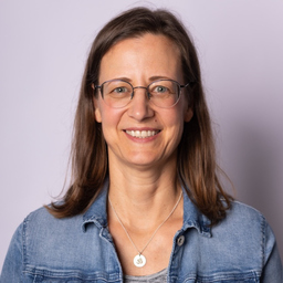 Simone Tump