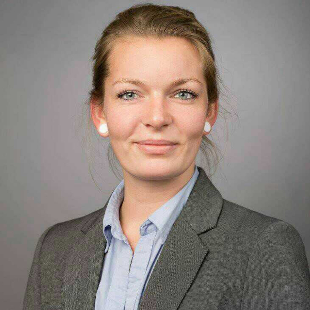 Cindy Tessmer Gebietsverkäuferin LKW Daimler AG, Mercedes Benz