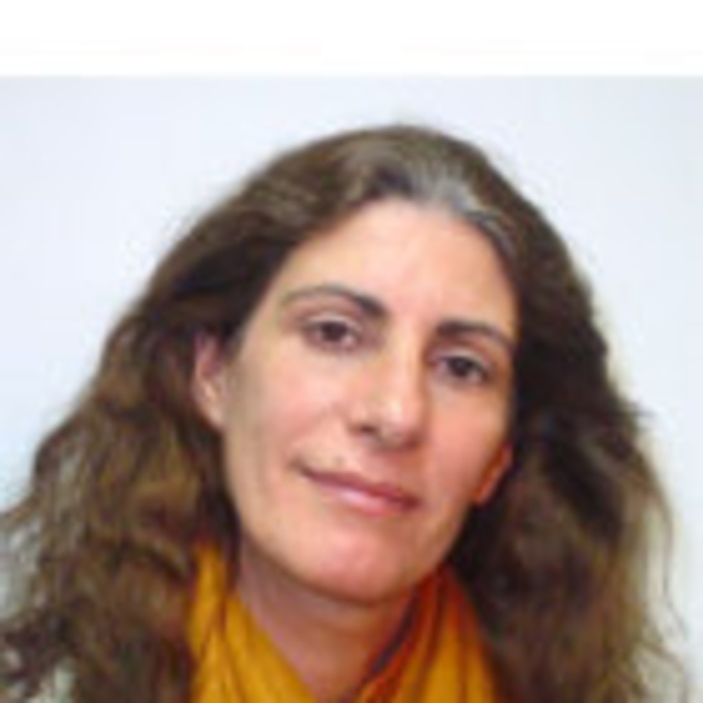 Begoña Arriaga Propietario o socio mousai essential communication