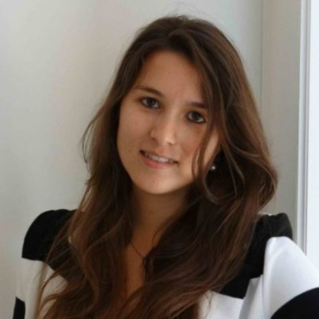 Julie Nguyen Recruitment Consultant Huxley Luxembourg XING