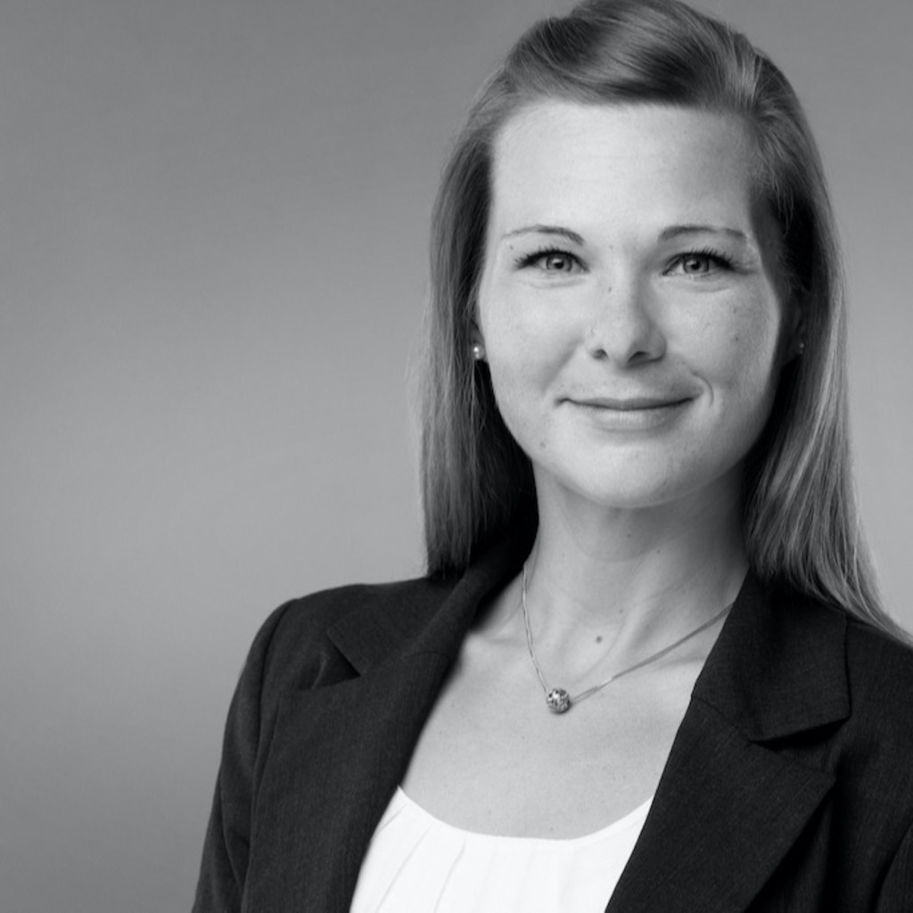 Nina Schreiber Test Center Assistant & Sales Hosokawa Micron