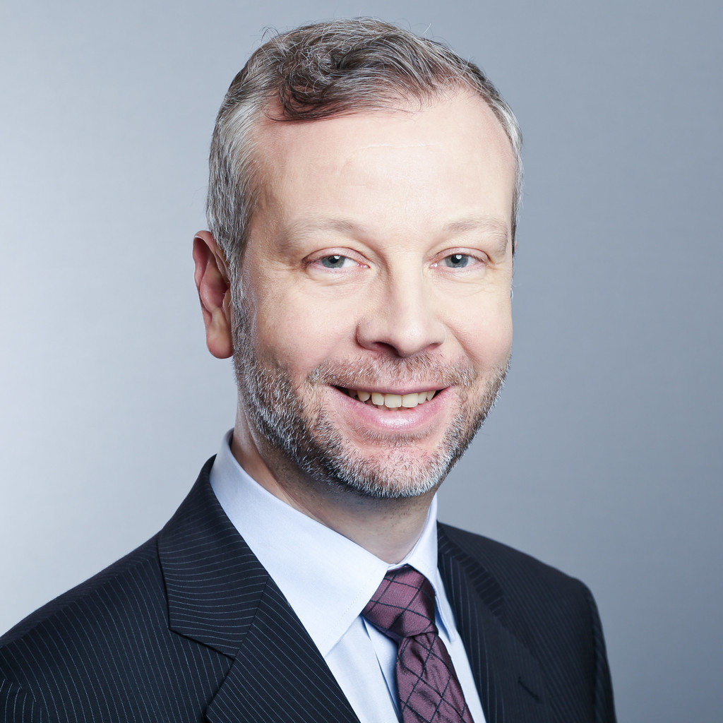 Nicolas RfP Analyst State Street Global Advisors XING