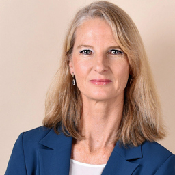 Nadine Schwarz