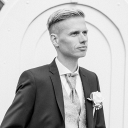 Tobias Uchtmann