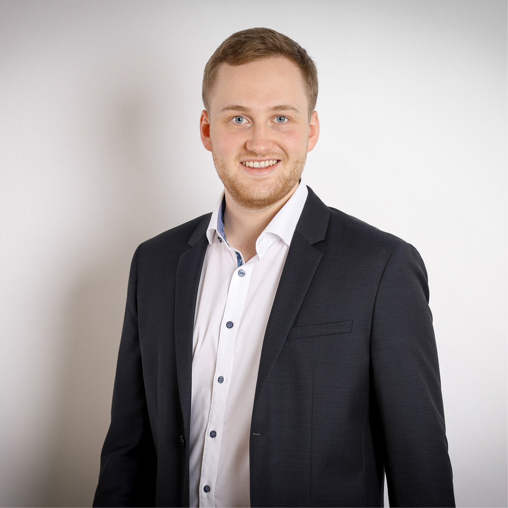 Alexander Schefer Tax Associate PwC Deutschland XING