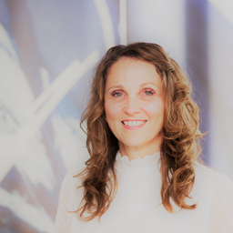 Eveline Karner-Muirhead