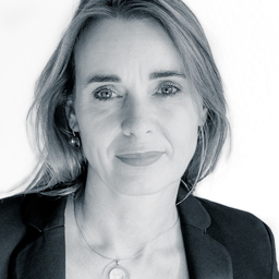 Bettina Holzleiter