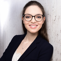 Antonia Lotze