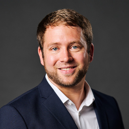 Dr. Tobias Kluth