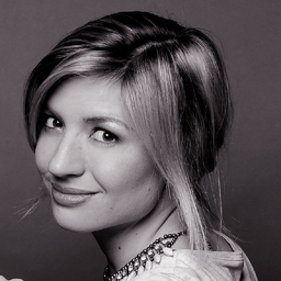 Julie Wronecki