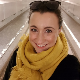 Julia Zahradka