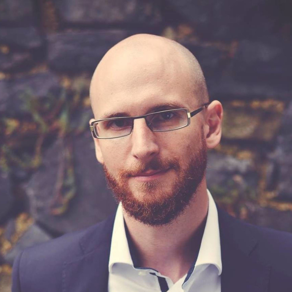 Gergely Revay tester / IT security consultant SIEMENS