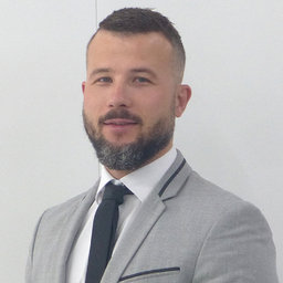 Adrian Teichert