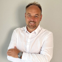 Dennis Schott