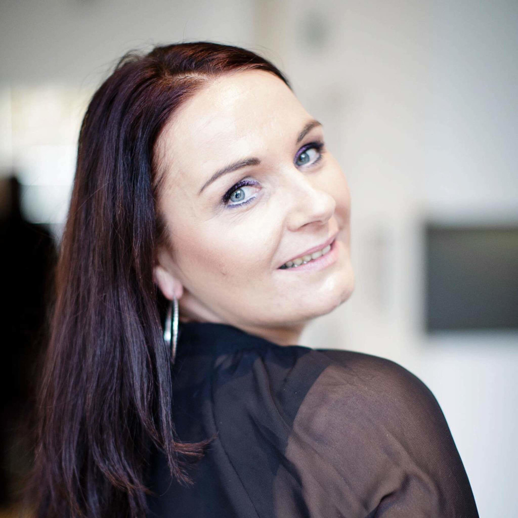 Nicole Hoyer Gebietsverkaufsleiterin L'Oréal Deutschland XING