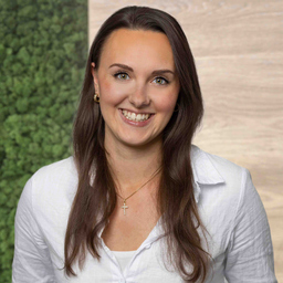 Stefanie Maria Czwordon