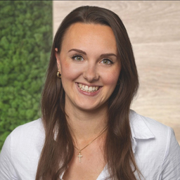 Stefanie Maria Czwordon