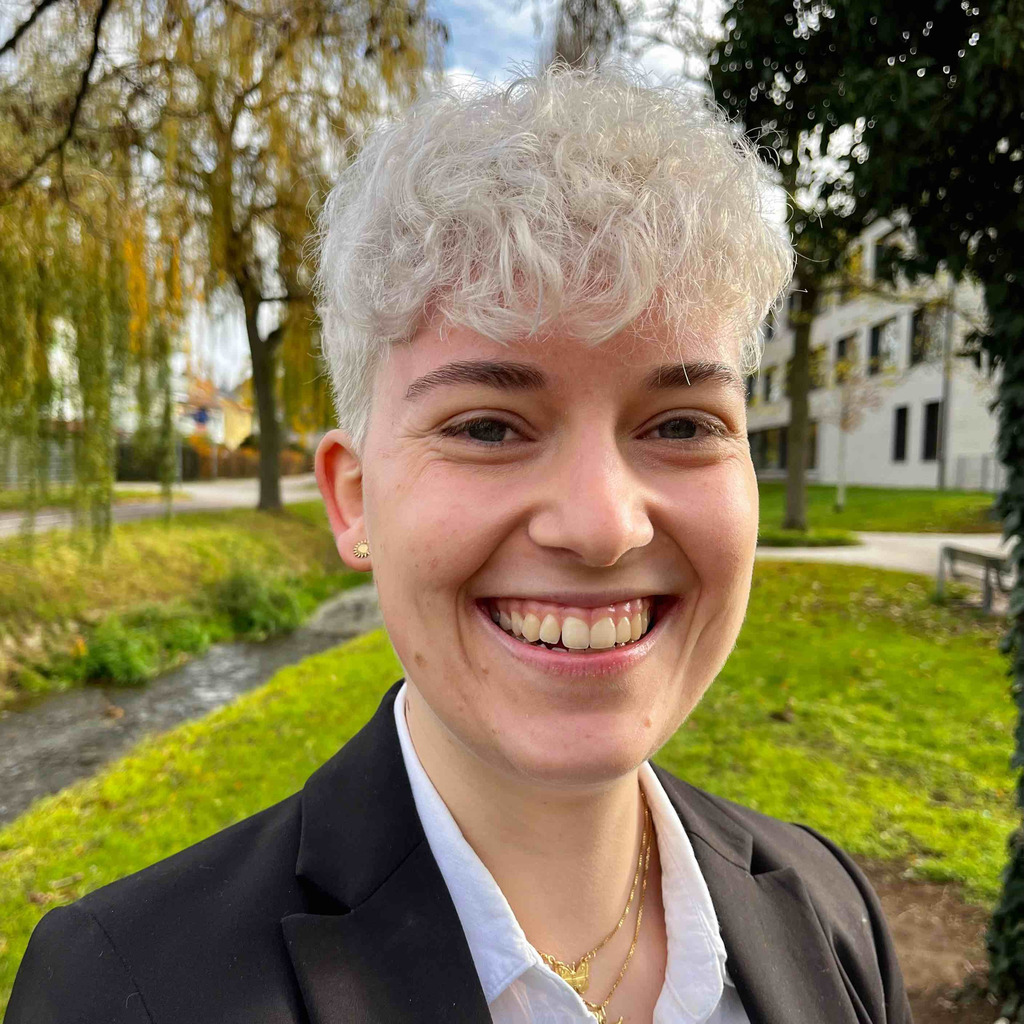 Nadine Gast Servicemitarbeiter Hilton Frankfurt Airport Hilton 