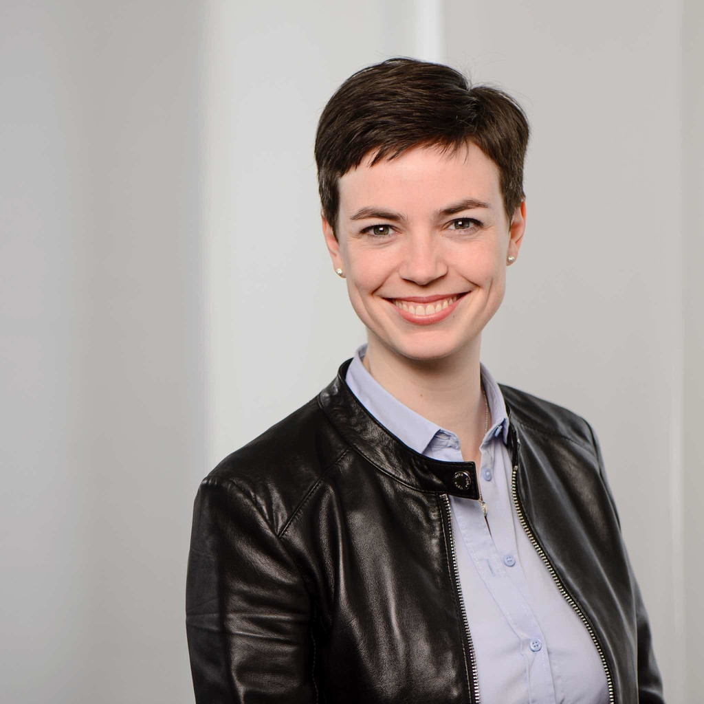 Mojca Grojzdek Projekt/Prozessmanagerin Geschätskundenbereich