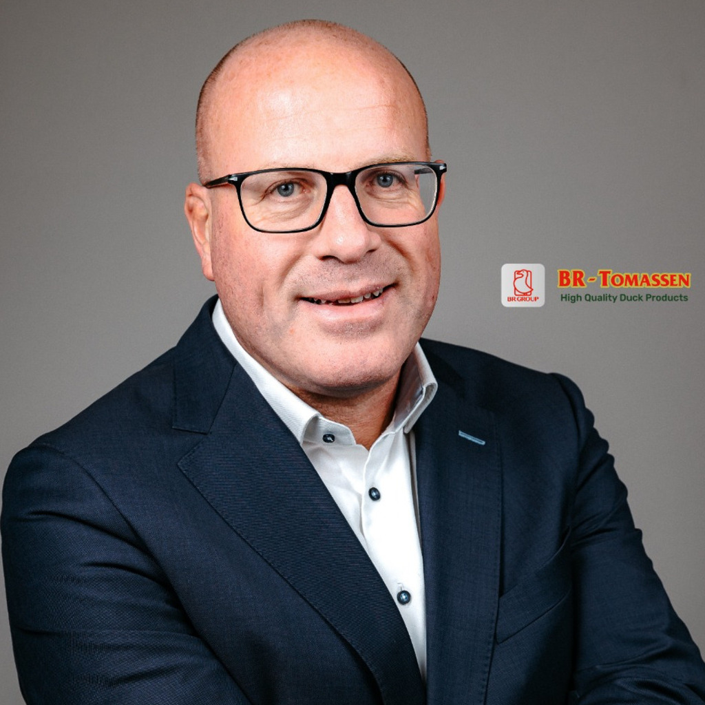 William Barker - Chief Commercial Officer - BR-Tomassen; Rohe ...