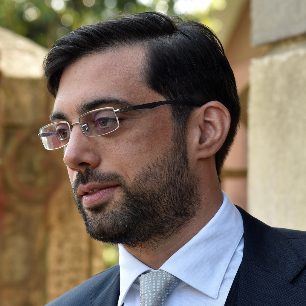 Federico Gaviraghi Geschäftsführer Automotive GmbH XING