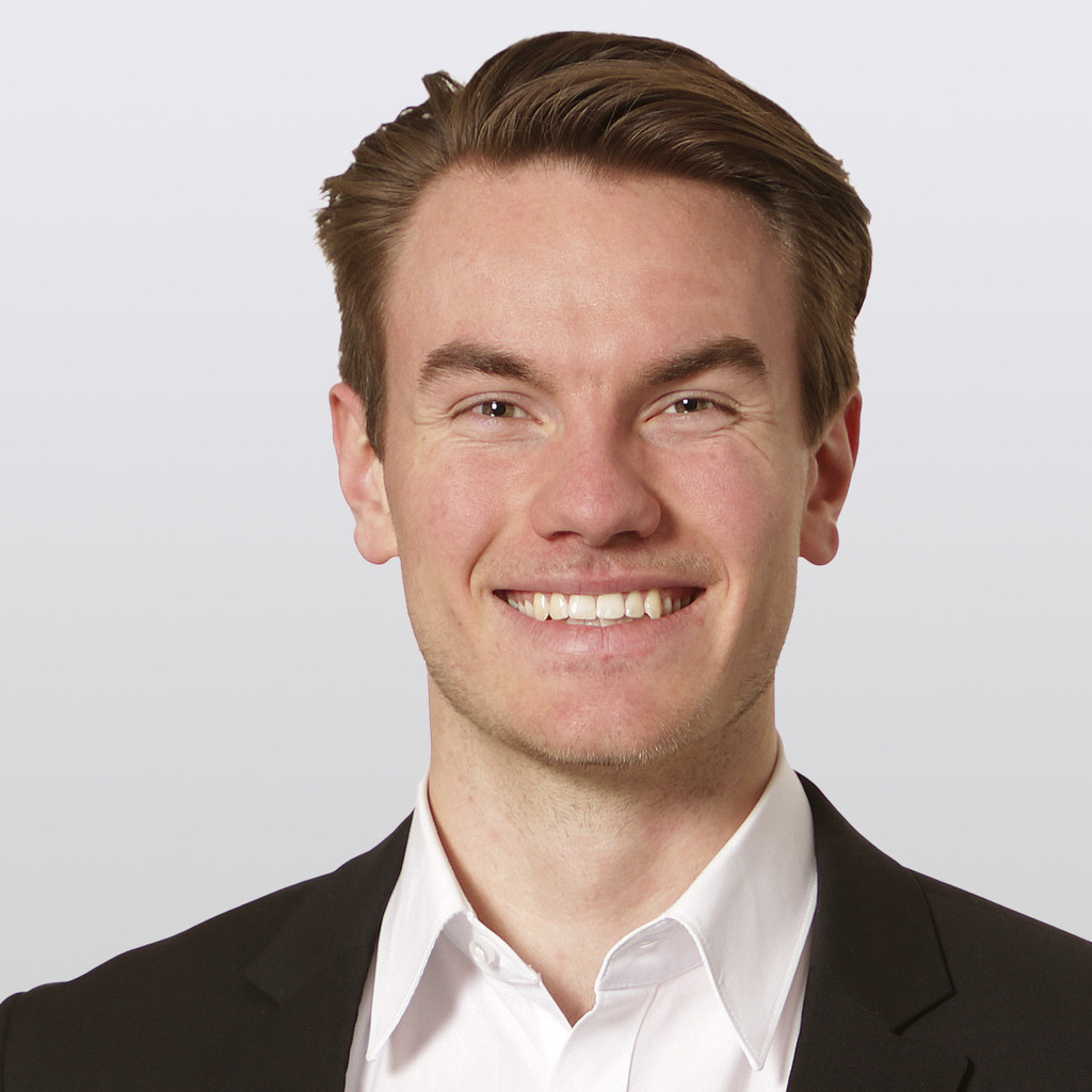 Frederik Müller Consultant corealis Commercial Real Estate GmbH XING