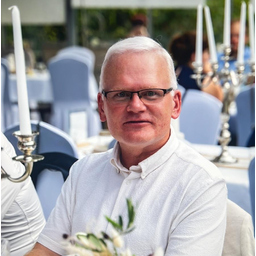 PEET   Peter Decker