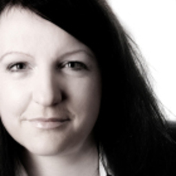 Dr. Anja Ozik-Scharf
