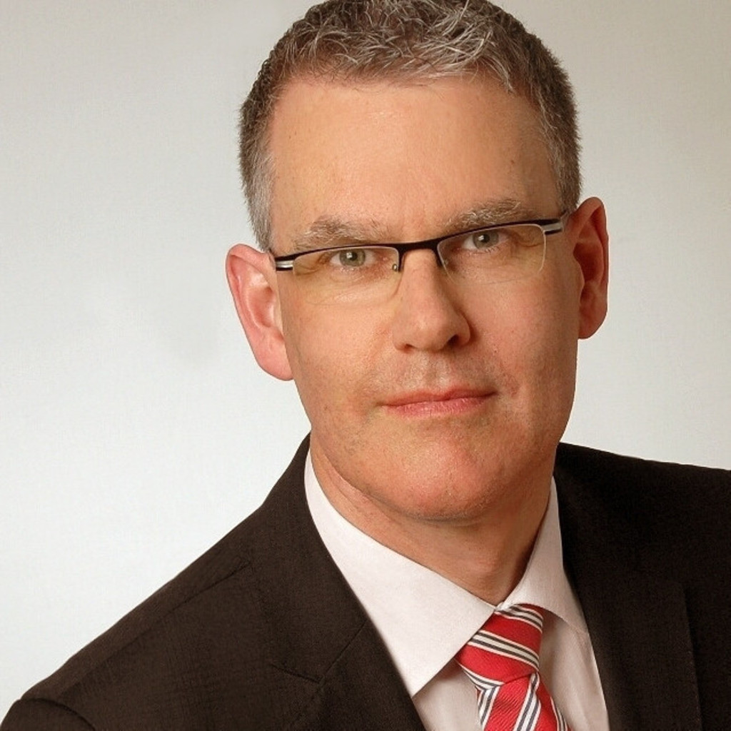 Dr. Christoph Hammel Leiter Informationssicherheit DekaBank