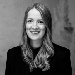Laura Schuster