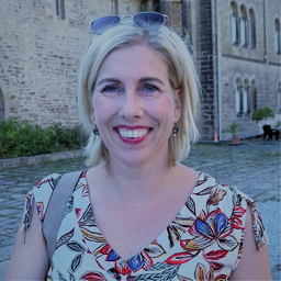 Dr. Stephanie Scholz