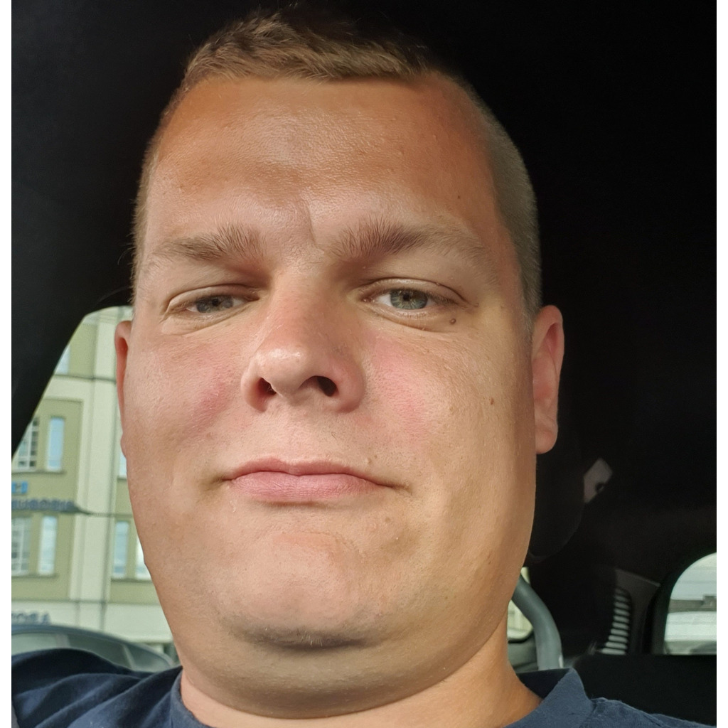 Marcel Ruh Schlosser und zur zeit Kommissionierung ALDI SÜD XING