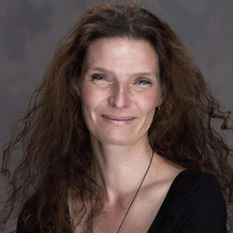 Stephanie Nienaber