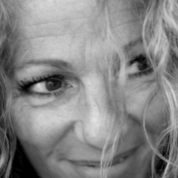 Claudia Davis