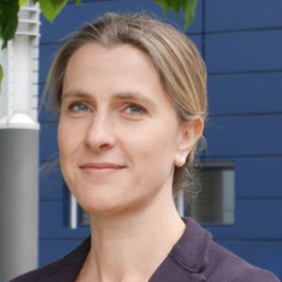 Dr. Nadine Wieneke