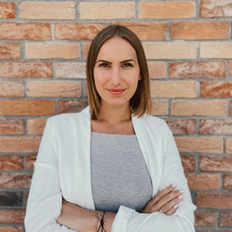 Jennifer Lewandowski's profile picture